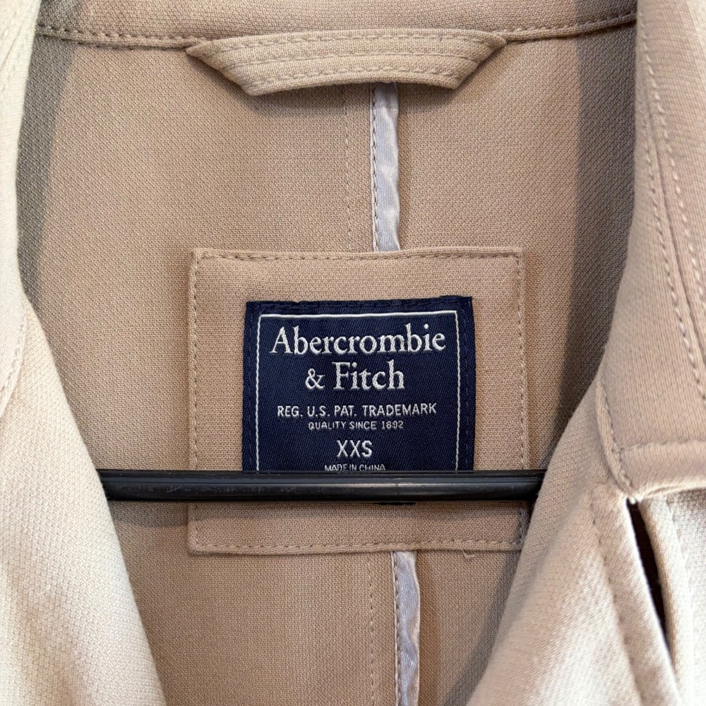 Abercrombie and Fitch Khaki Double Breasted Drapey Trench Coat XXS No belt EUC‎ - Picture 5 of 8